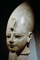 Kolossaler Kopf von Amenhotep III, aus al-Qurnah, Neues Reich